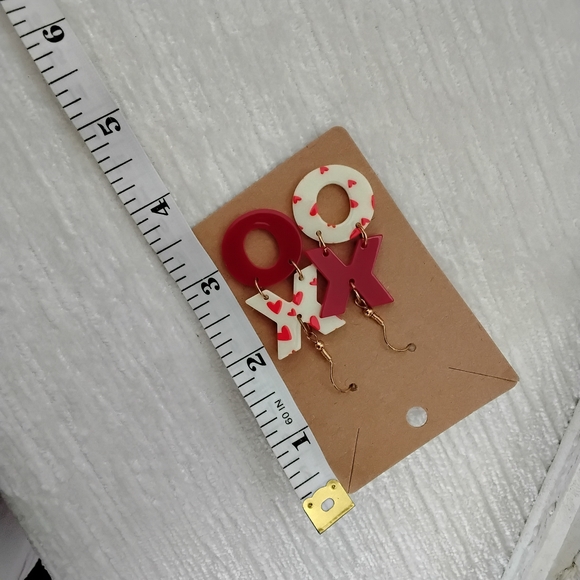 Earrings Valentine days "XO" Dangle For pierced ears Red White New - Picture 4 of 4
